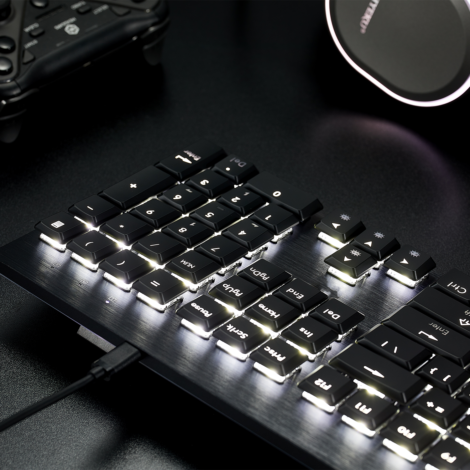 HEXGEARS GK1707 Full RGB Gamin - Keyboard Gaming Blue Switch のレビューと価格