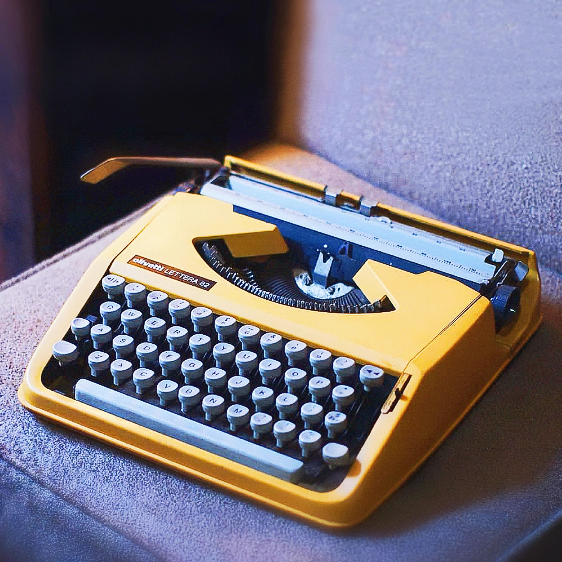 Vintage typewriter - Gaming Keyboard Typewriter のレビューと価格