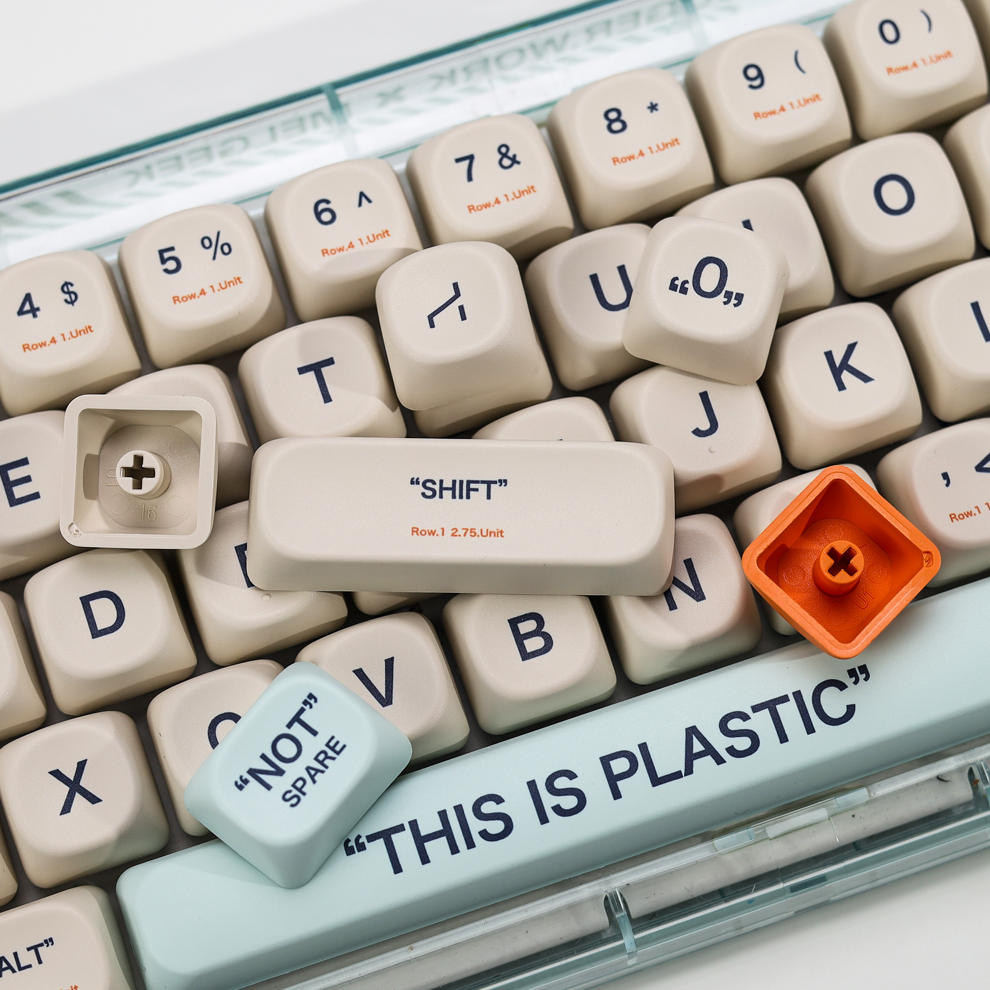 KBDiy KOA Profile Retro Plasti - Gaming Keyboard No Number Pad のレビューと価格