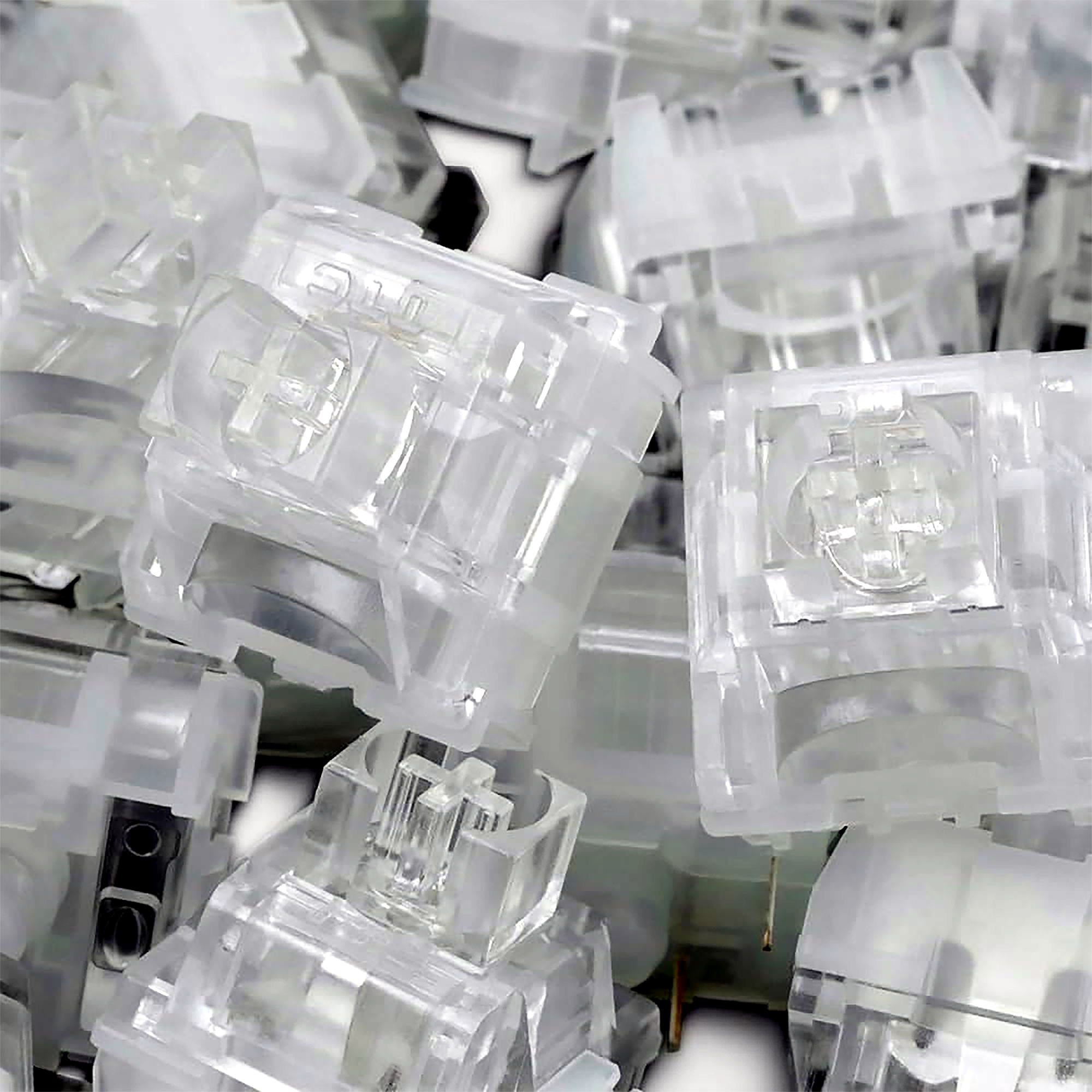 TTC Frozen V2 Silent Switch 39 - Keyboard Gaming Transparent のレビューと価格